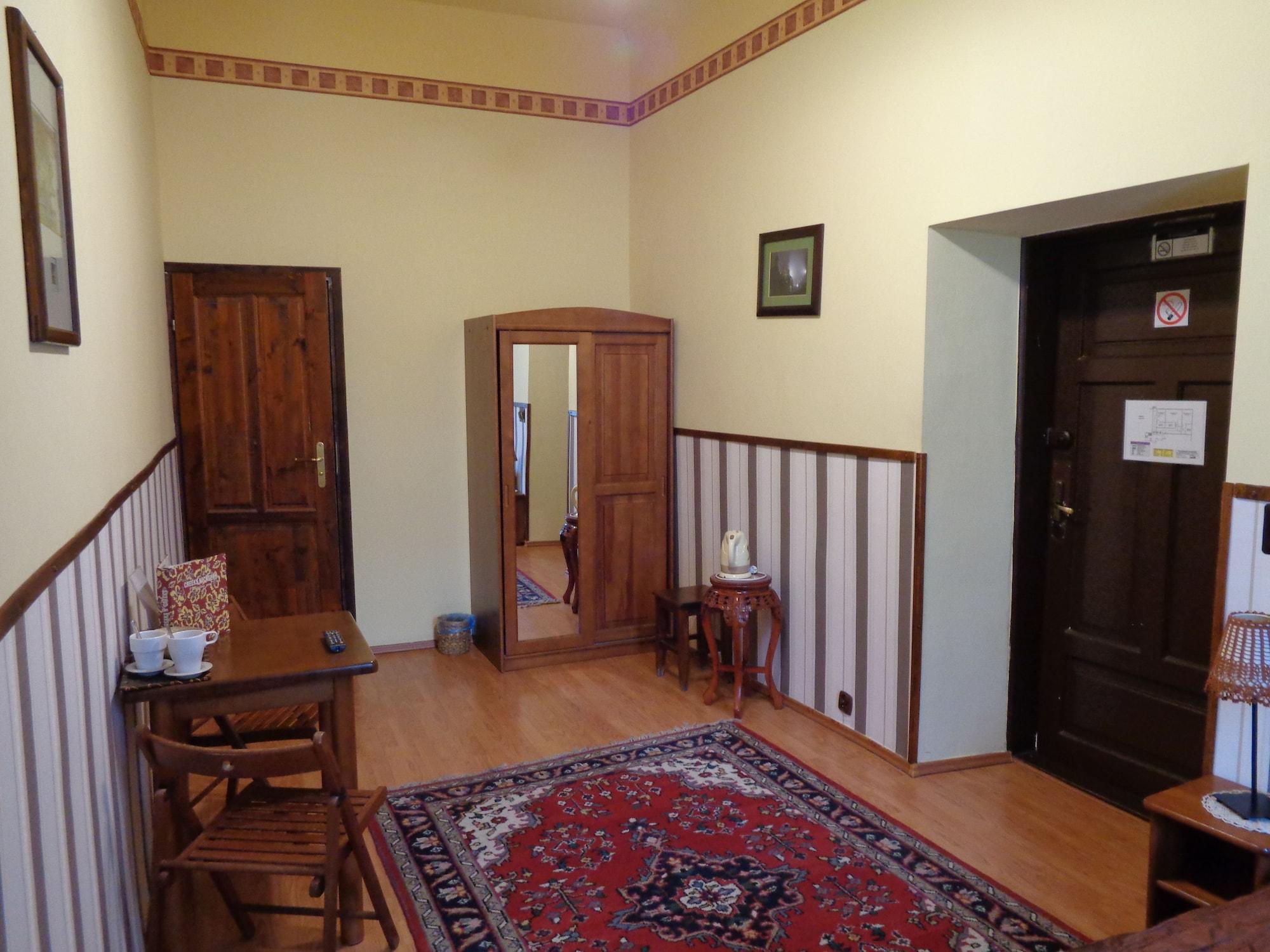 Globtroter Guest House Krakow Ngoại thất bức ảnh