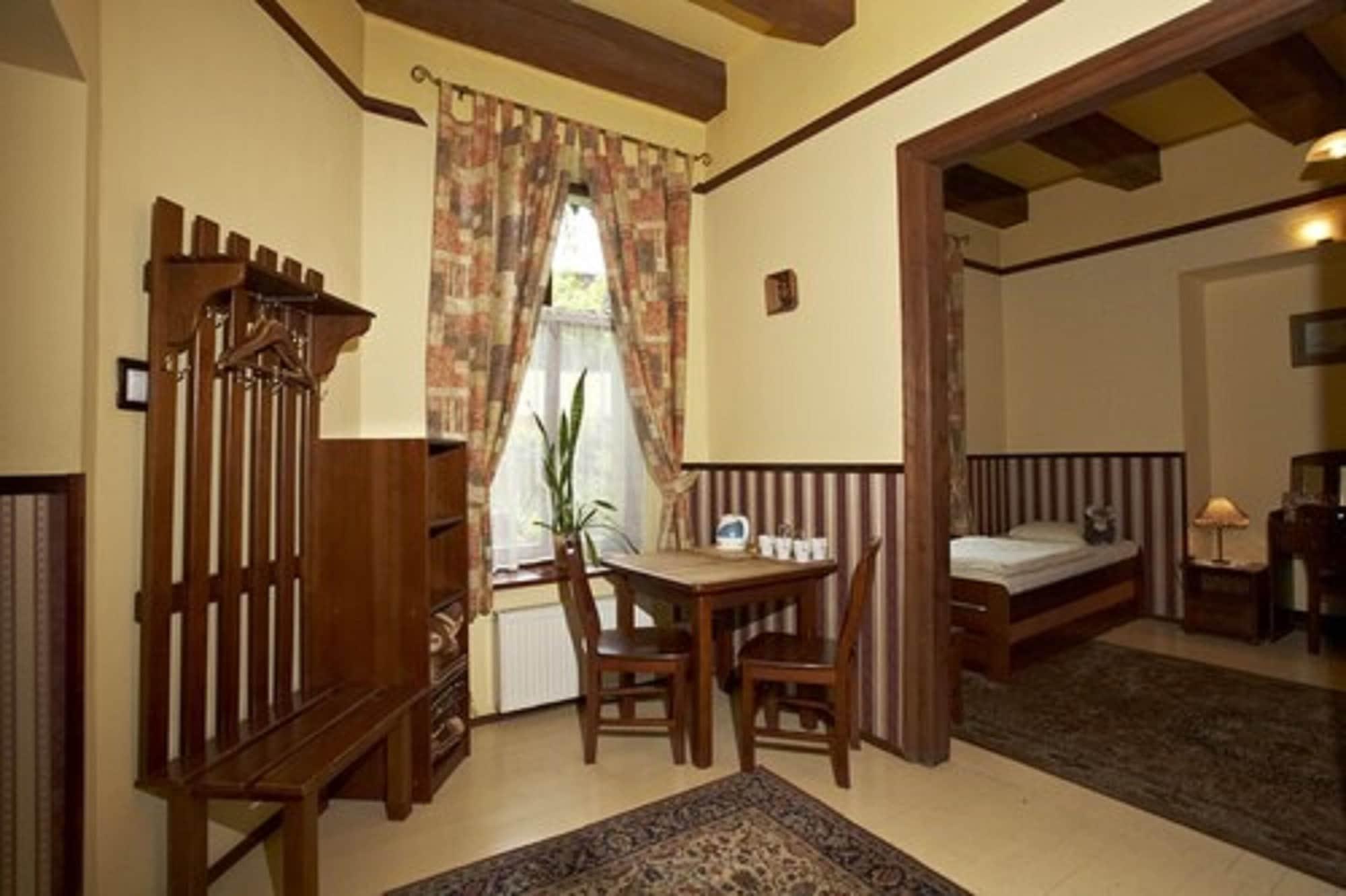 Globtroter Guest House Krakow Ngoại thất bức ảnh